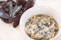 Black Mussels / Karuttha Kallumakkaya Raw Meat (un-boiled and un-cleaned) - 200g Pack