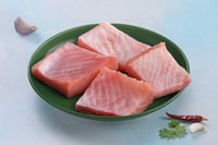 Catla (Extra Large 4kg+) - Mixed Peti (Pieces from assorted Catla Fish) (4 to 8 Pcs, 280g to 300g Pack)