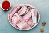 Silver Trevally / Kannadi Vatta - Curry Cut (480g to 500g Pack) (May include head pieces)