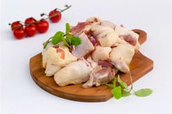 Tender & Free Range Country Chicken / Natti Koli (Medium) - With Skin Curry Cut (Pack of 1)