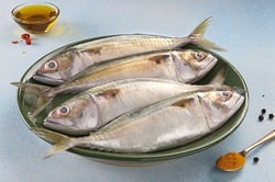 Mackerel / Ayala / Bangda / Aylai (Super Large, 3 to 5 Count/kg) - Whole (600g to 700g /Pack)