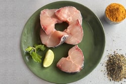 Rohu / Rui (Size/Grade 2kg-3kg) - Gada Cut Headless (1 Pack, 330g to 350g)