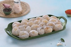 Scampi / Attukonchu / Golda Chingdi - Peeled and deveined (PD) (480g to 500g Pack)