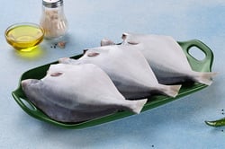 Silver Pomfret / Avoli / Zubaidi (200g to 300g) - Whole cleaned