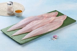 Marine Sole Fish / Manthal / Repti (Medium) - Whole Cleaned (480g to 550g Pack)