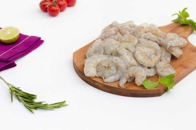 White Prawns / Naaran / Jhinga (30 to 40 count)  - PUD / Peeled & Undeveined  (300g to 320g Pack)
