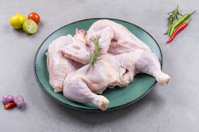Premium Antibiotic-residue-free Chicken (Tender & tastier than local market) - With Skin Whole Chicken BBQ Cut (800g Pack)