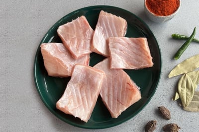 Catla (Size: 2kg to 3.5kg) - Peti Cut (1 Pack, 330g to 350g)