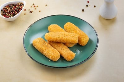 Cheddar Cheese Sticks / أصابع الجبنة الشيدر - Pack of 250 gm