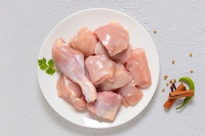 Premium Tender and Antibiotic-residue-free Chicken - Curry Cut (Skinless) (450g Pack) 