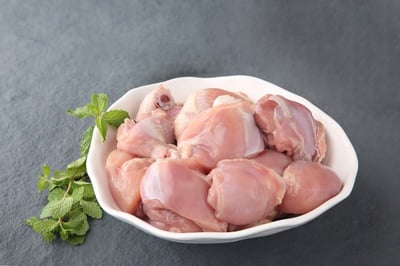 Premium Tender & Antibiotic-residue-free Tandoori Spring Chicken (Skinless) - Curry Cut