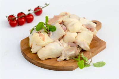 Country Chicken / Desi Chicken / Natti Koli With Skin Curry Cut (Small) - (Sold as Pack of 1 Chicken)