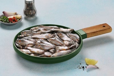 Desi Puti Maach / Pool Barb Fish - Whole Cleaned, Gutted (480g to 580g Pack)