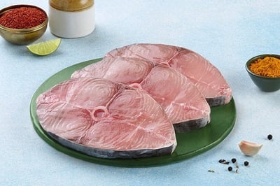 Seer Fish / King Fish / Surmai / Neymeen / Vanjaram / Anjal (5kg+) - Steaks (480g to 500g Pack)