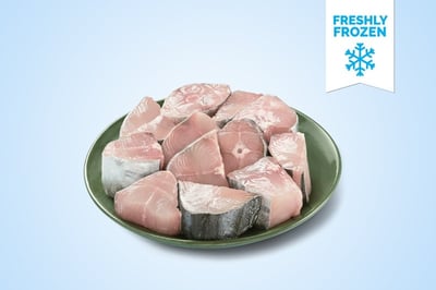 Freshly Frozen Seer Fish / KingFish / Surmai / Neymeen / Vanjaram / Anjal (2kg to 5kg) - Curry Cut (250g to 270g Pack)