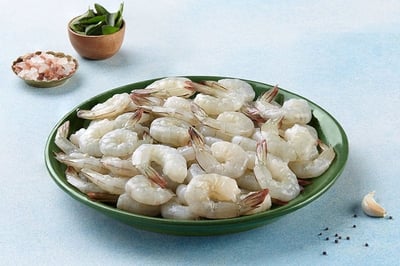 White Prawns / Naaran / Jhinga (90 to 100 count) - Tail on (480g to 500g Pack)