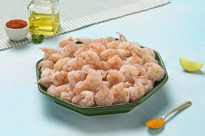 White Prawns / Naaran / Jhinga (90 to 100 count) - PD (Peeled & Deveined) (300g to 320g Pack)