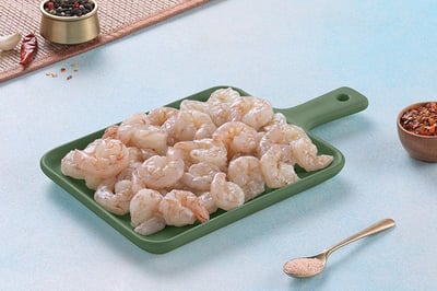 White Prawns / Naaran / Jhinga (60 to 70 count) - PUD / Peeled & Undeveined (300g to 320g Pack)