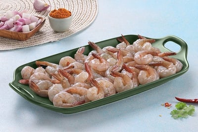 White Prawns / Naaran / Jhinga (60+ Count/kg) - Headless (with shell & tail) (480g to 500g Pack)