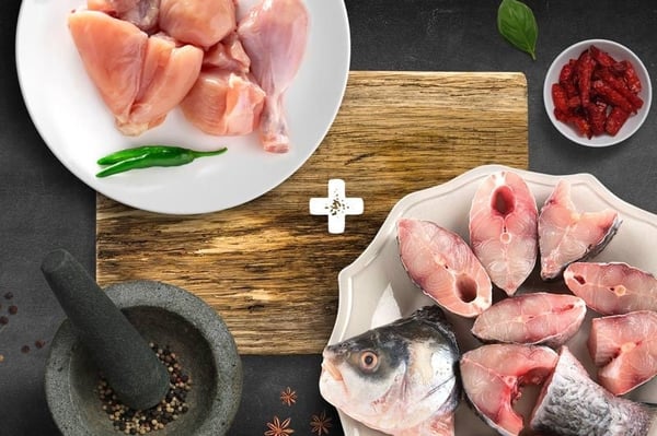 Combo: (480g Premium Chicken Skinless Curry Cut + 500g Small Rohu Bengali Curry Cut)