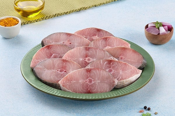 Indian Salmon / Vazhmeen / Raavas / Gurjali (Medium) - Steaks (480g to 500g Pack)