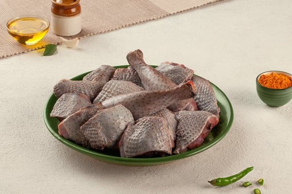 Kadaknath Chicken (1kg to 1.1Kg) - With Skin, Curry Cut