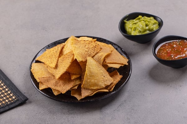 Nachos (with Salsa & Guacamole) / ناتشوز مع صلصتي الطماطم و الغواكامولي - Pack of 150gm