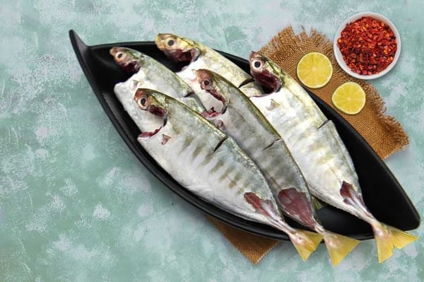 Shrimp Scad / Vatta Paara (Medium to Large) - Curry Cut (May include head pieces)