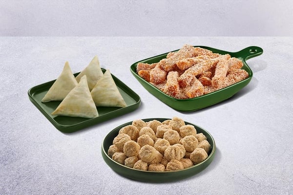 Snack Platter: (264g Chicken Popcorn + 160g Chicken Samosa + 200g Breaded Fish Finger)