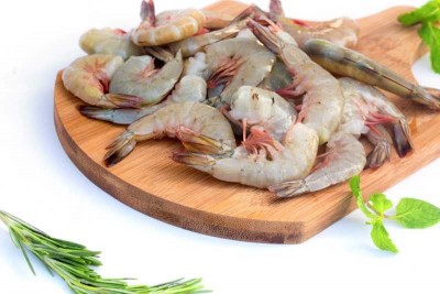 White Prawns / Naaran / Jhinga (30 to 40 count)  - Headless (with shell & tail) (300g to 320g Pack)