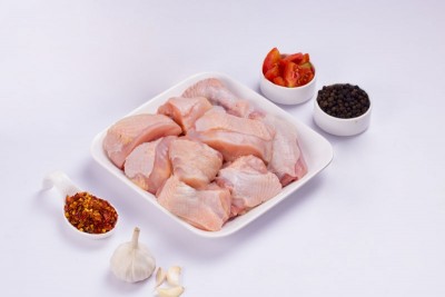 Premium Antibiotic-residue-free Chicken Thigh Curry Cut (with Skin)