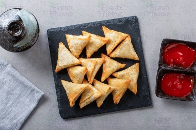Cocktail Chicken Samosas  - Pack of  12