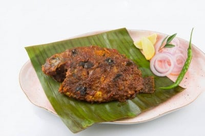 Pearl Spot / Karimeen Pollichathu (cooked in banana leaf) - pack of 1 fish