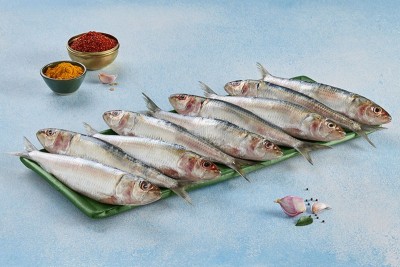 Premium Sardine / Mathi / ಭೂತಾಯಿ - Whole (Soft, fish belly might open-up due to healthy oil) (480g to 500g Pack)