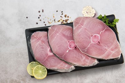 Seer Fish / KingFish / Surmai / Neymeen / Vanjaram / Anjal (2kg to 5kg) - Steaks (230g to 250g Pack)