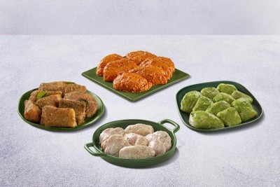 Kebab Platter: (250g Tandoori Chicken Tikka + 350g Hariyali Chicken Tikka + 250g Malai Chicken Tikka + 250g Mint & Coconut Fish Tikka)