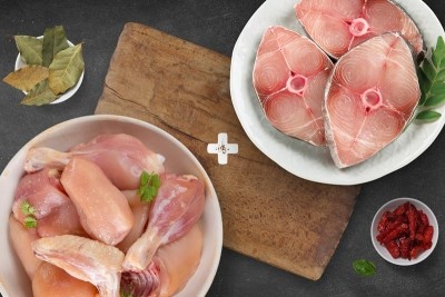 Combo: (500g Premium Chicken Skinless Curry Cut + 500g Large SeerFish / Surmai / Vanjaram / Neymeen Steaks)